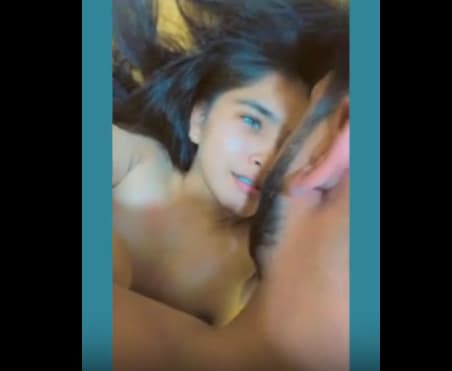 سكس الراقصة رفل العراقية تتناك من زبونها وتضحك من اللذة